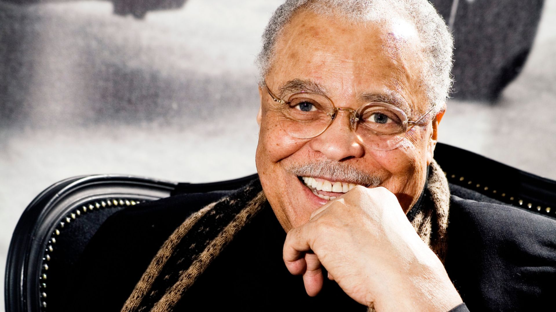 File:James Earl Jones 2010.jpg