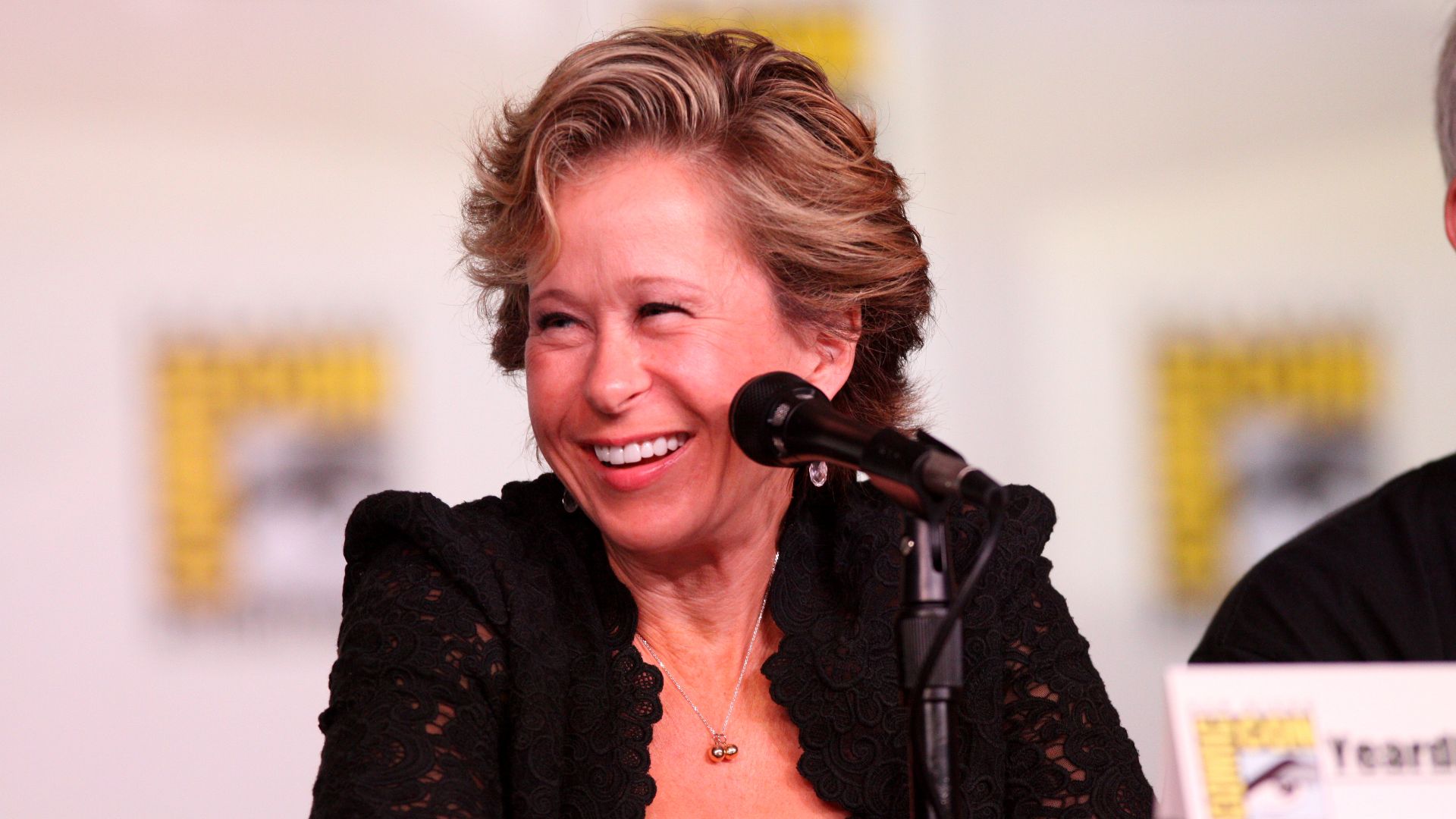 File:Yeardley Smith (7601372594).jpg