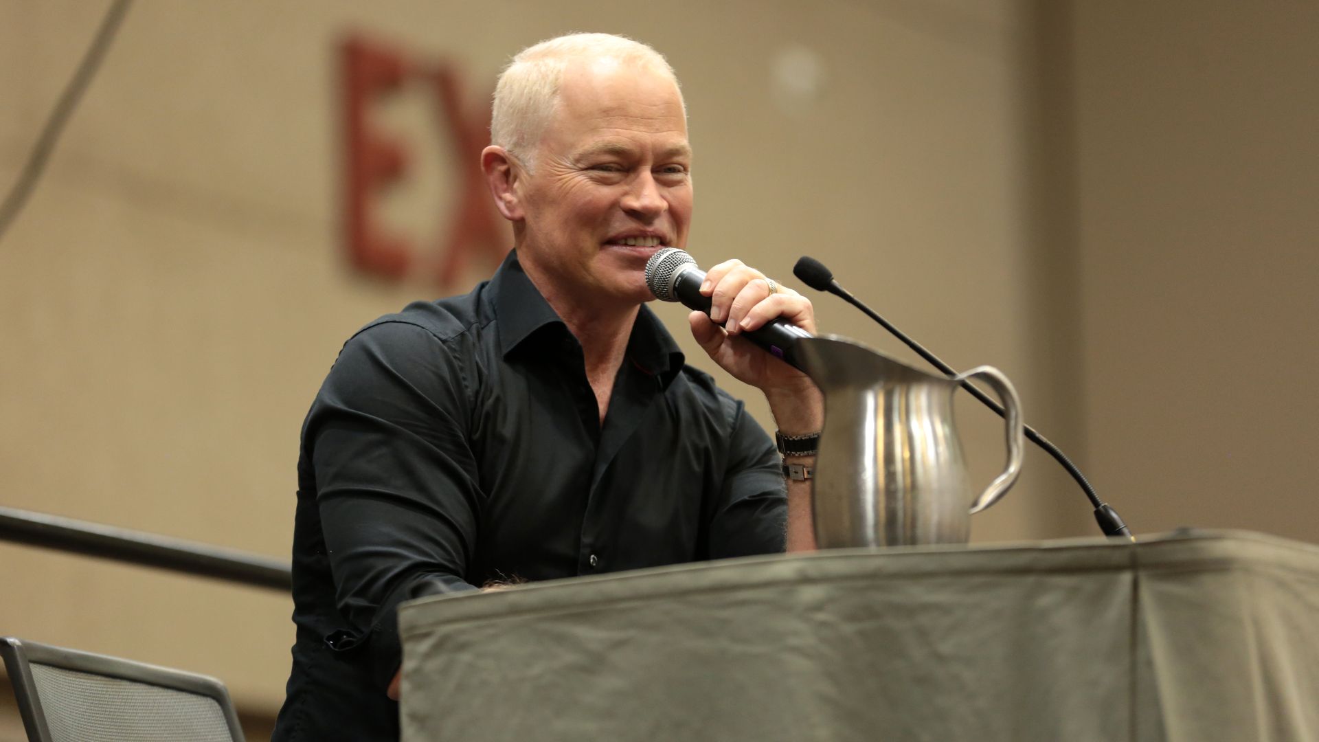 File:Neal McDonough (34795451962).jpg