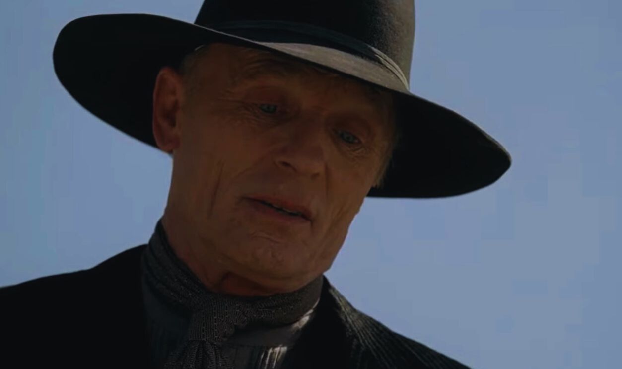 “Westworld”: William Is the Man in Black