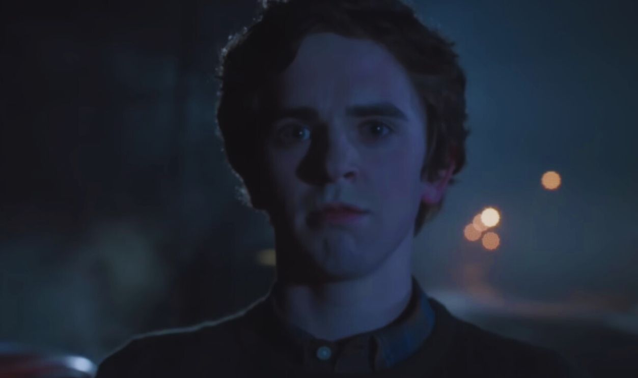 “Bates Motel”: Norman Becomes Norma