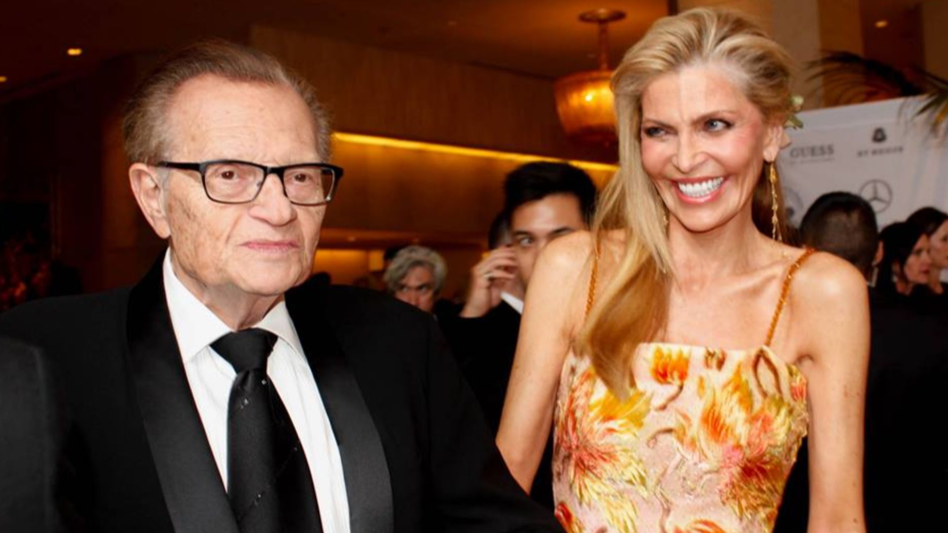 File:Larry King Mercedes-Benz Carousel of Hope Gala 2014 (15333080070).jpg