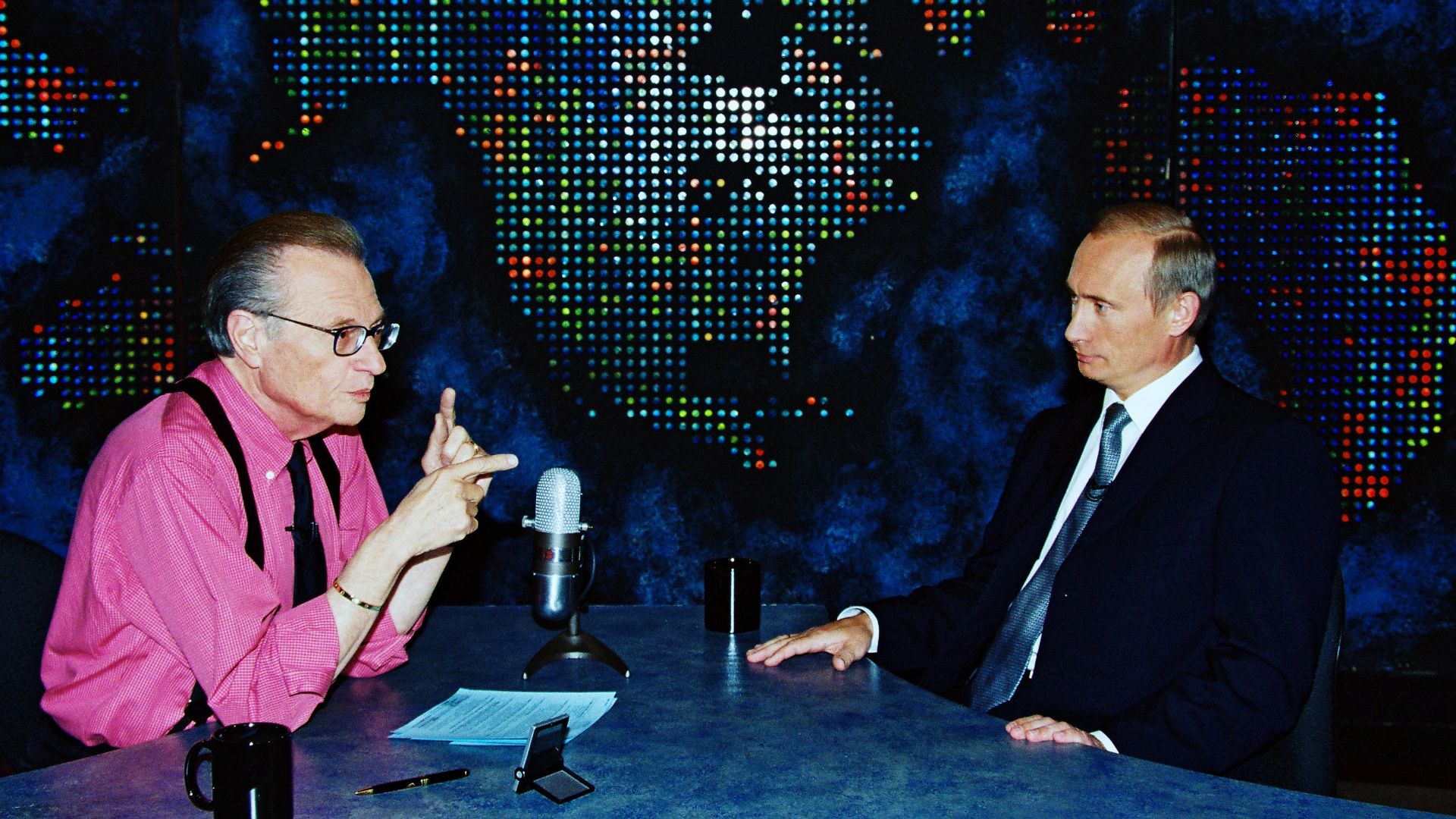 File:Vladimir Putin with Larry King.jpg