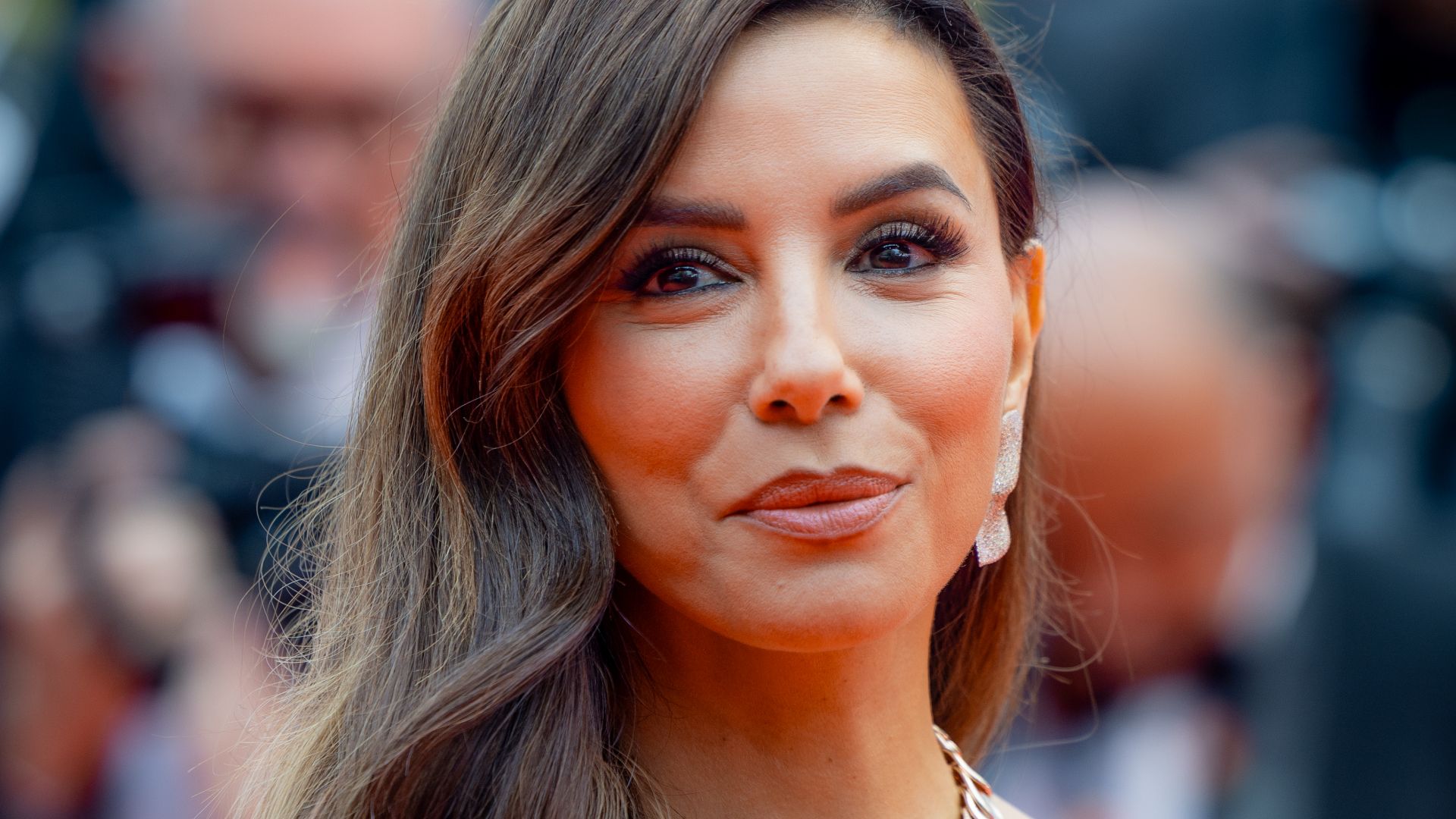 File:Eva Longoria-1384.jpg