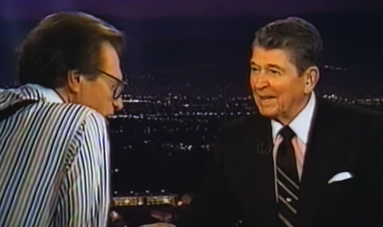 Screenshot from Larry King Live (1985-2010)
