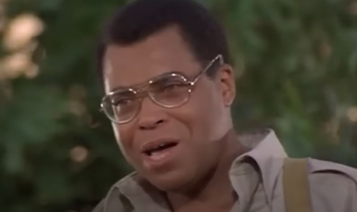 Screenshot from Roots (1977)