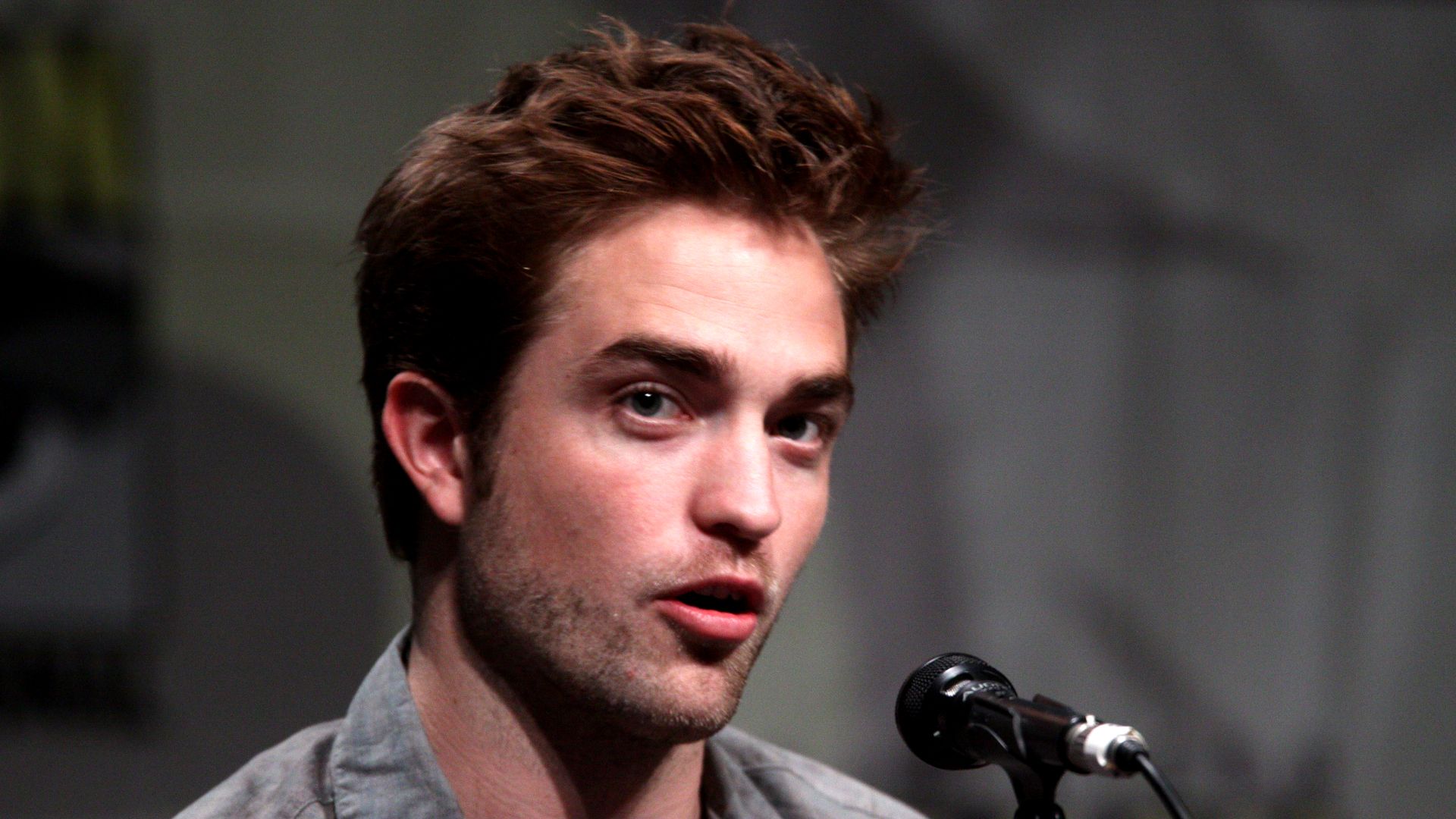 File:Robert Pattinson (7585901400).jpg