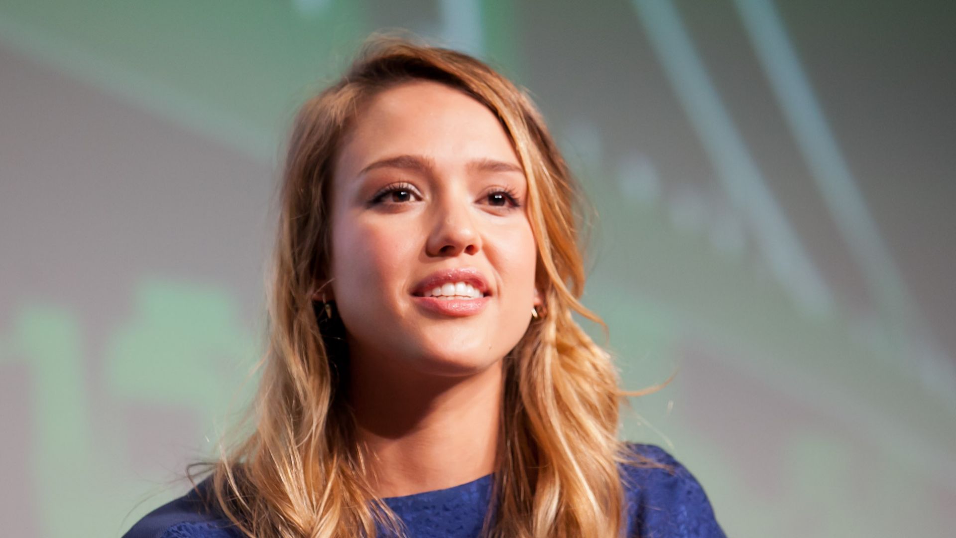 File:Jessica Alba (7981283651).jpg