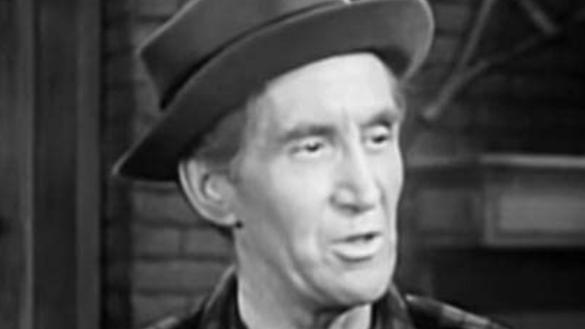 File:Eddy Waller in The Missing Corpse (1945).jpg