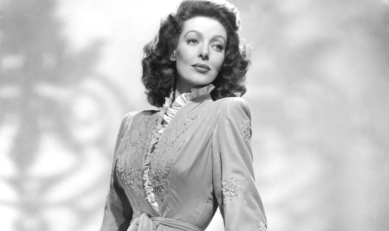 American actress Loretta Young (1913 - 2000), circa 1945. 