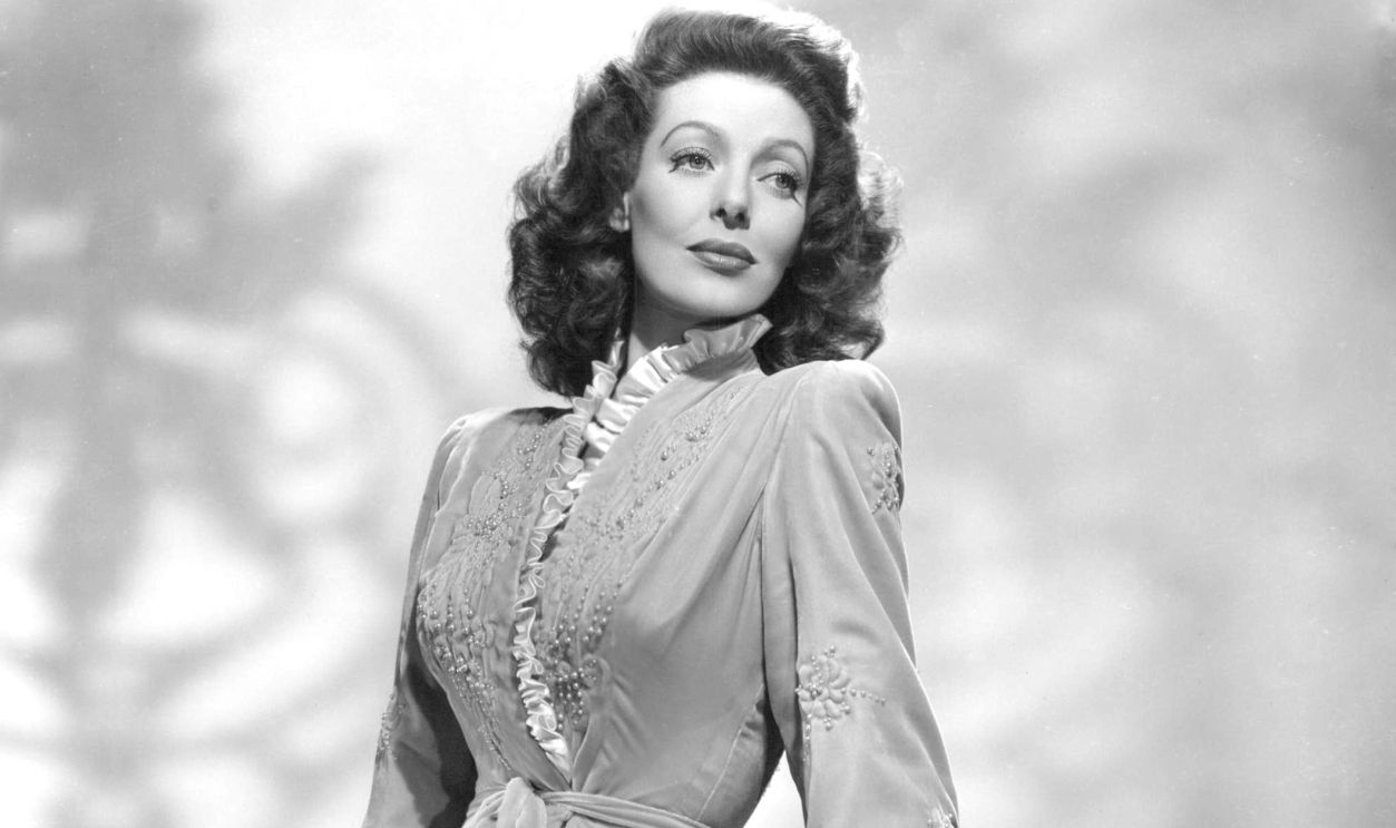 American actress Loretta Young (1913 - 2000), circa 1945. 