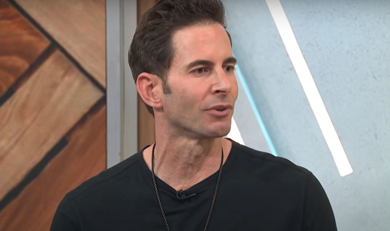 Screenshot from New York Live (2009–present)