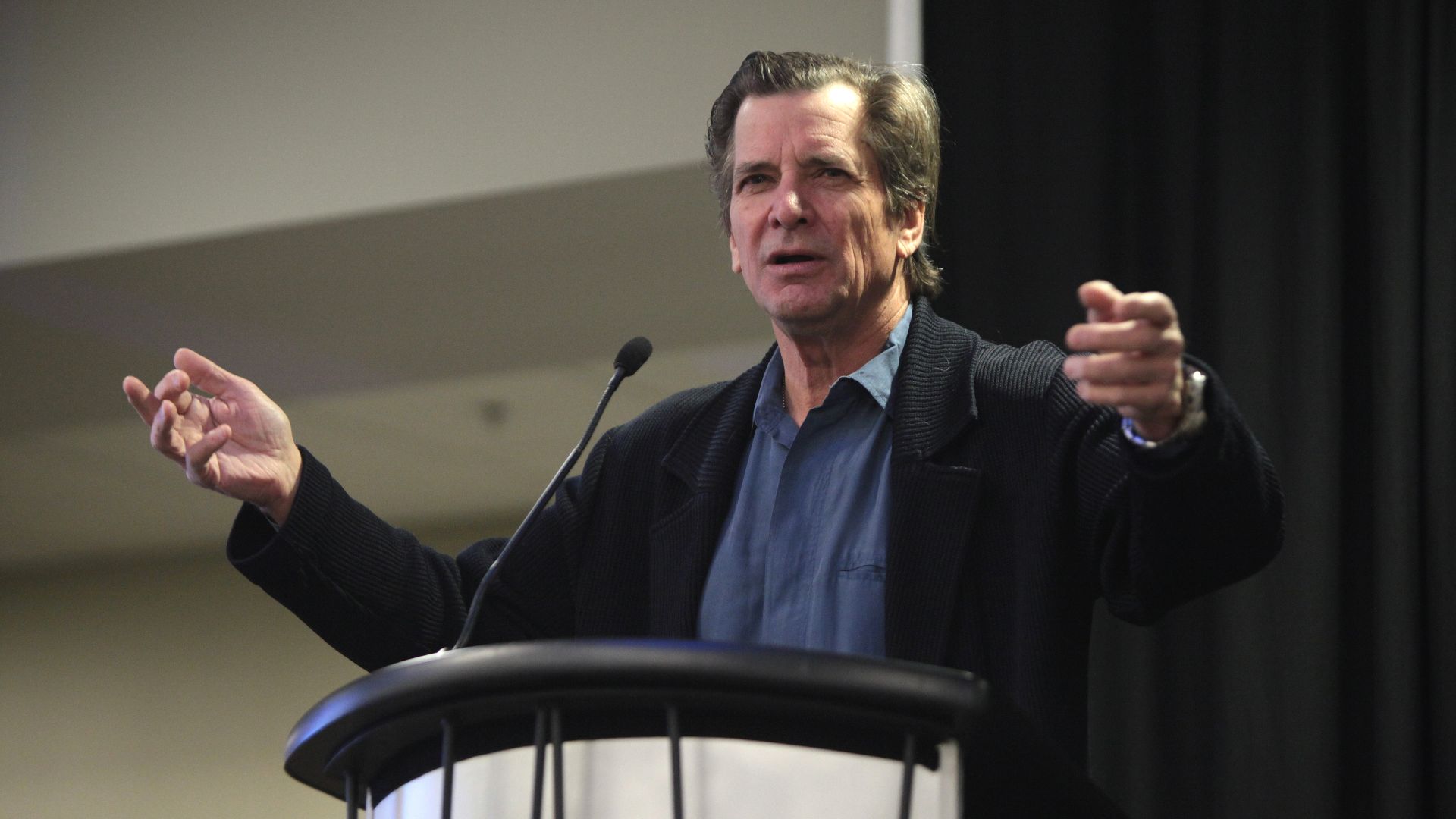 File:Dirk Benedict (23551991085).jpg