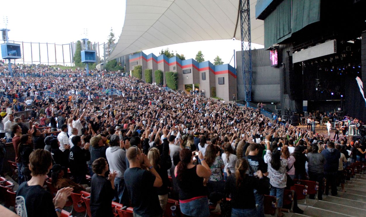 hester Bennington of Linkin Park joins Chris Cornell as part of the Projekt Revolution Tour 2008 at Shoreline Amphitheatre on August 9, 2008 in Mountain View California.