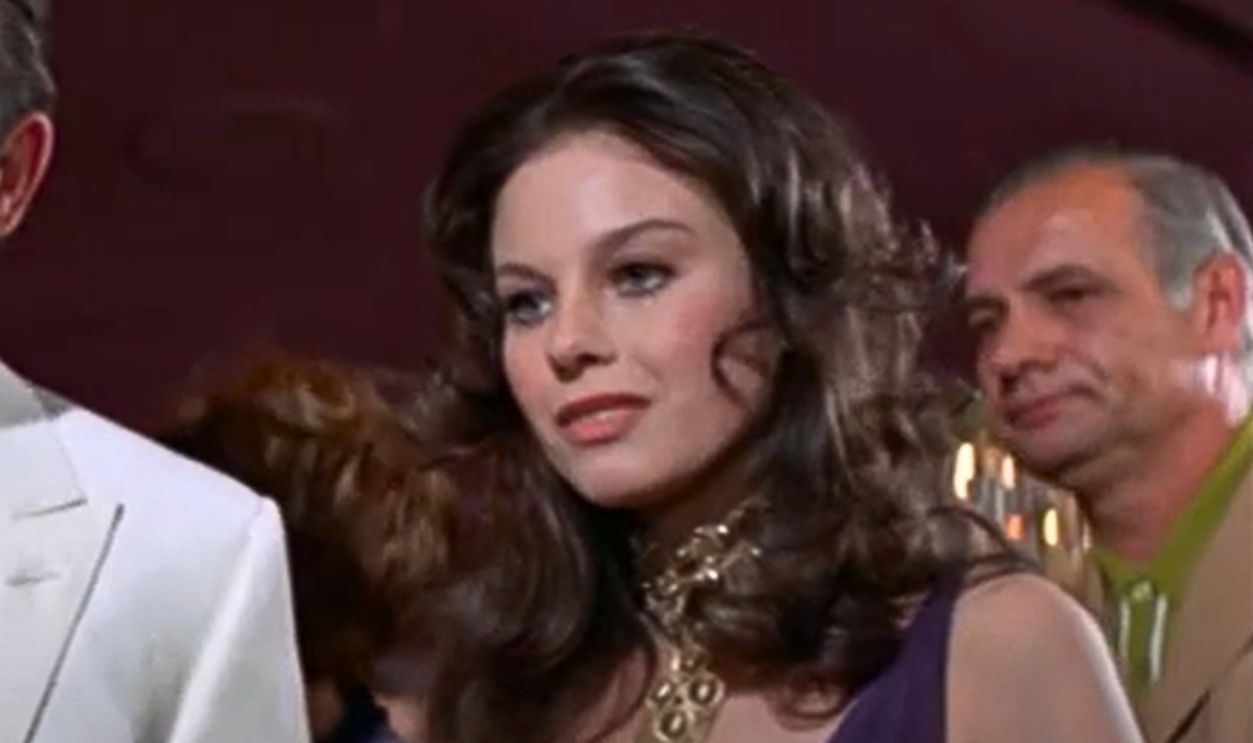 Screenshot from Diamonds Are Forever (1971)