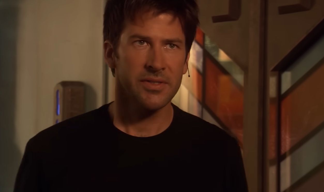 Screenshot from Stargate Atlantis (2004–2009)