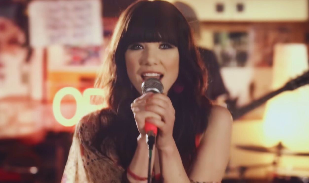 Call Me Maybe (Carly Rae Jepsen)