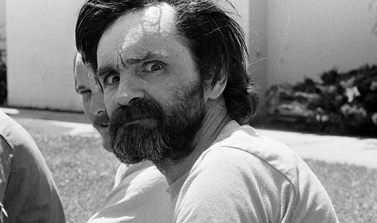 876995010 - Charles Manson
