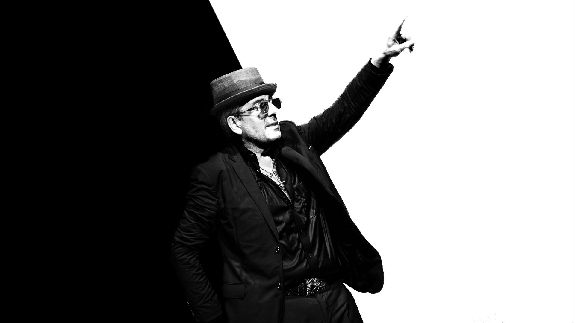 File:Elvis Costello performing in Dublin, Ireland 2024.jpg