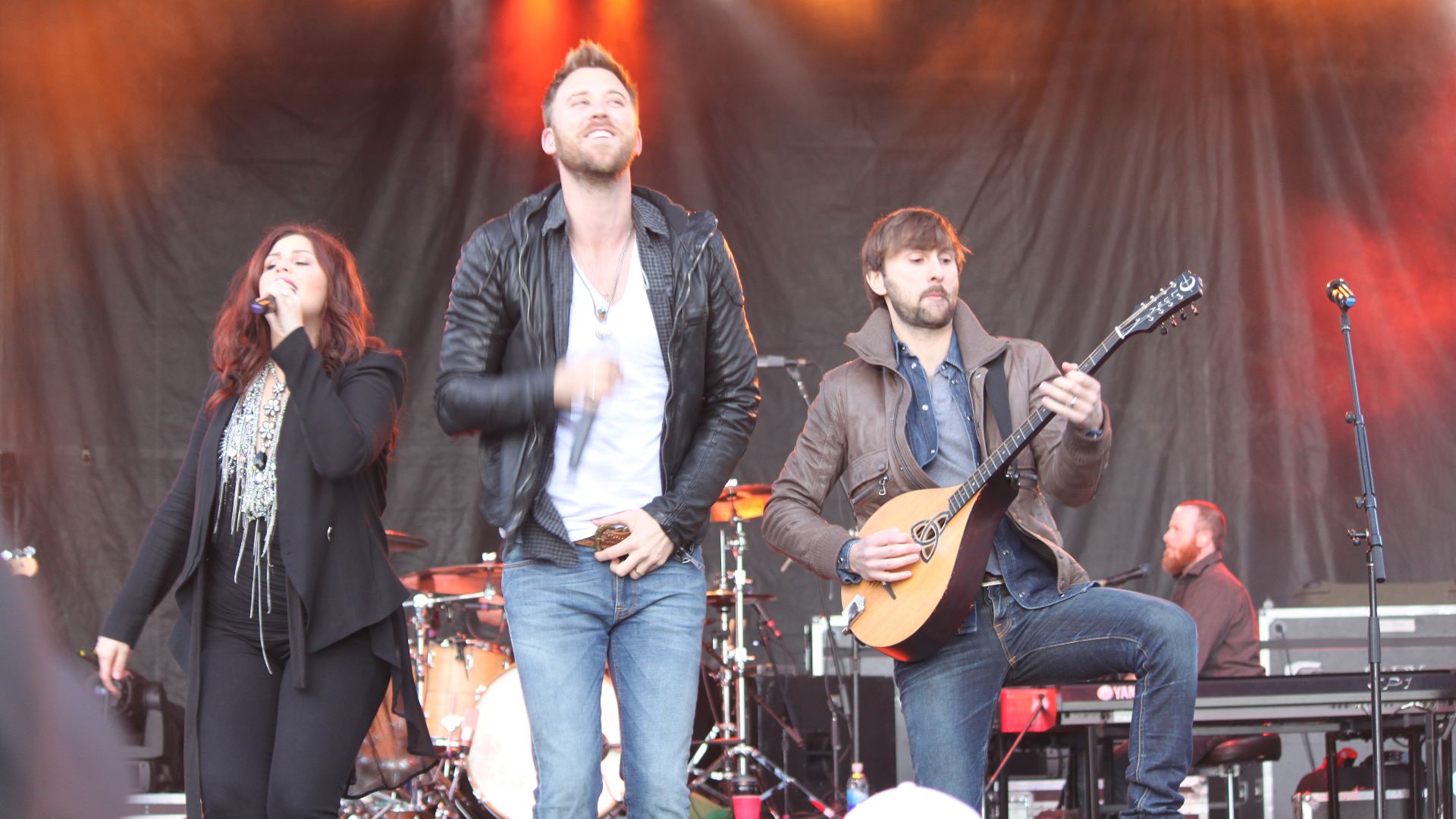 File:Lady A - Charlotte 12-27-12-39.jpg