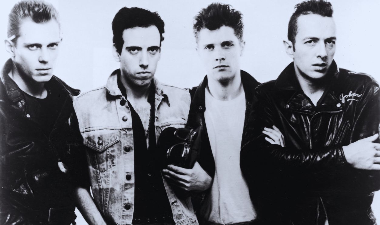 Gettyimages - 51240117, The Clash 1983, Promotional portrait of British punk rock band The Clash. Left to right: Paul Simonon, Mick Jones, Pete Howard, and Joe Strummer (1952 - 2002).