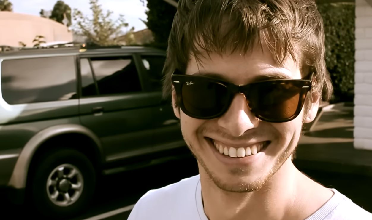 “Pumped Up Kicks” (Foster the People)