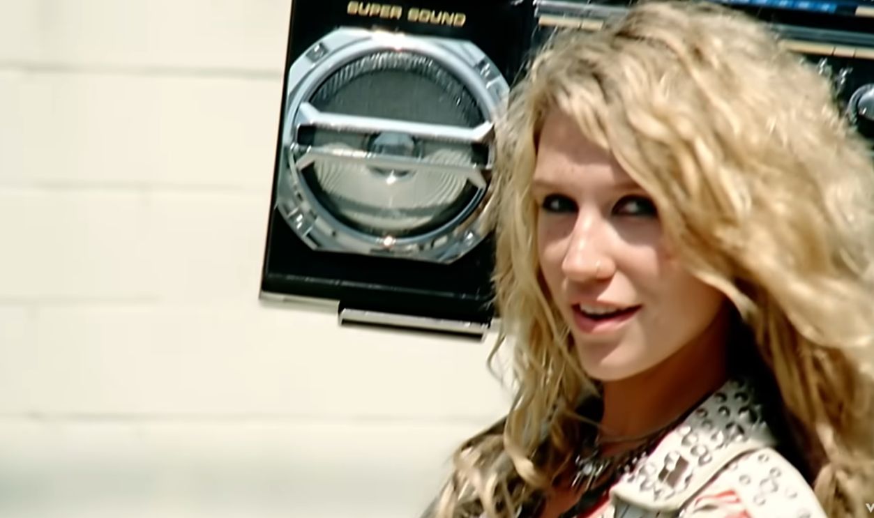 “Tik Tok” (Kesha)