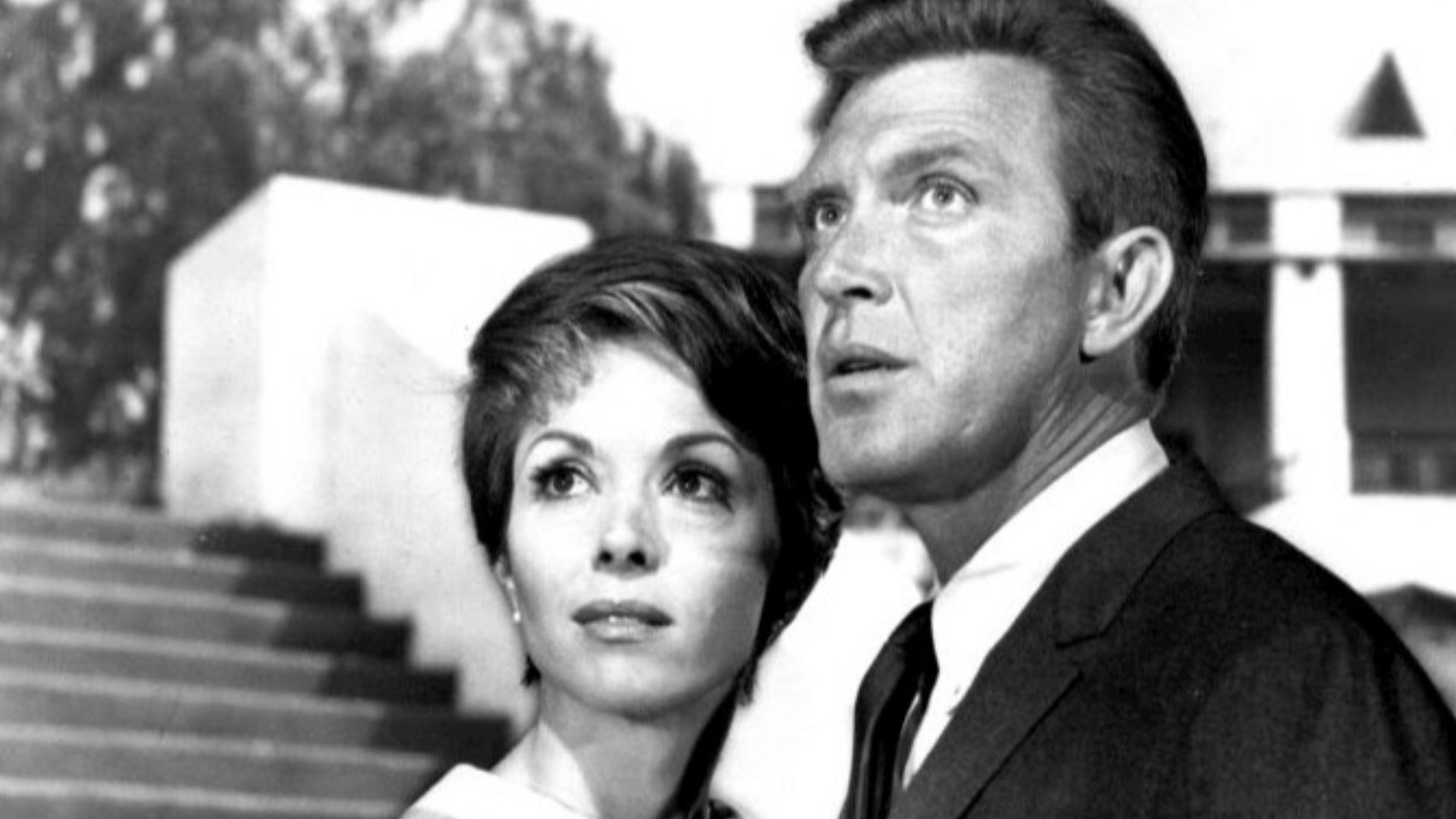 File:Robert Lansing Dana Wynter The Man Who Never Was 1966.JPG