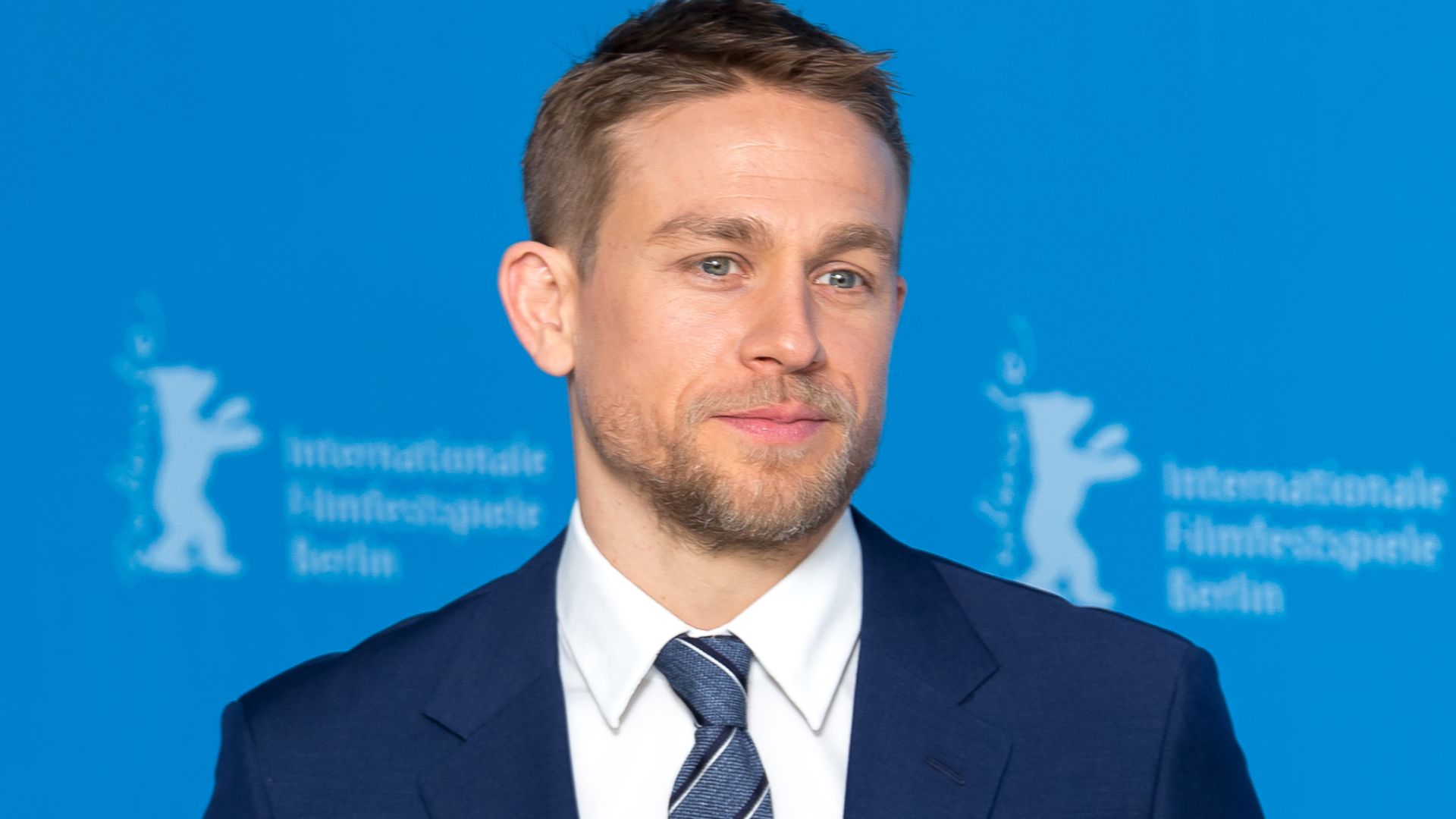 File:MJK34323 Charlie Hunnam (The Lost City Of Z, Berlinale 2017).jpg