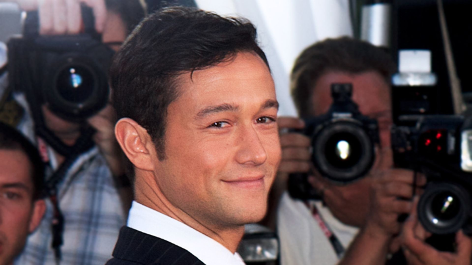 File:Joseph Gordon-Levitt (7995826237).jpg