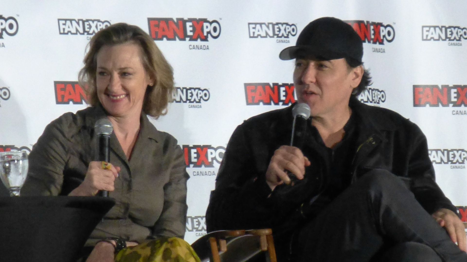 File:Fan Expo 2016 - Cusack 03 (33090363736).jpg