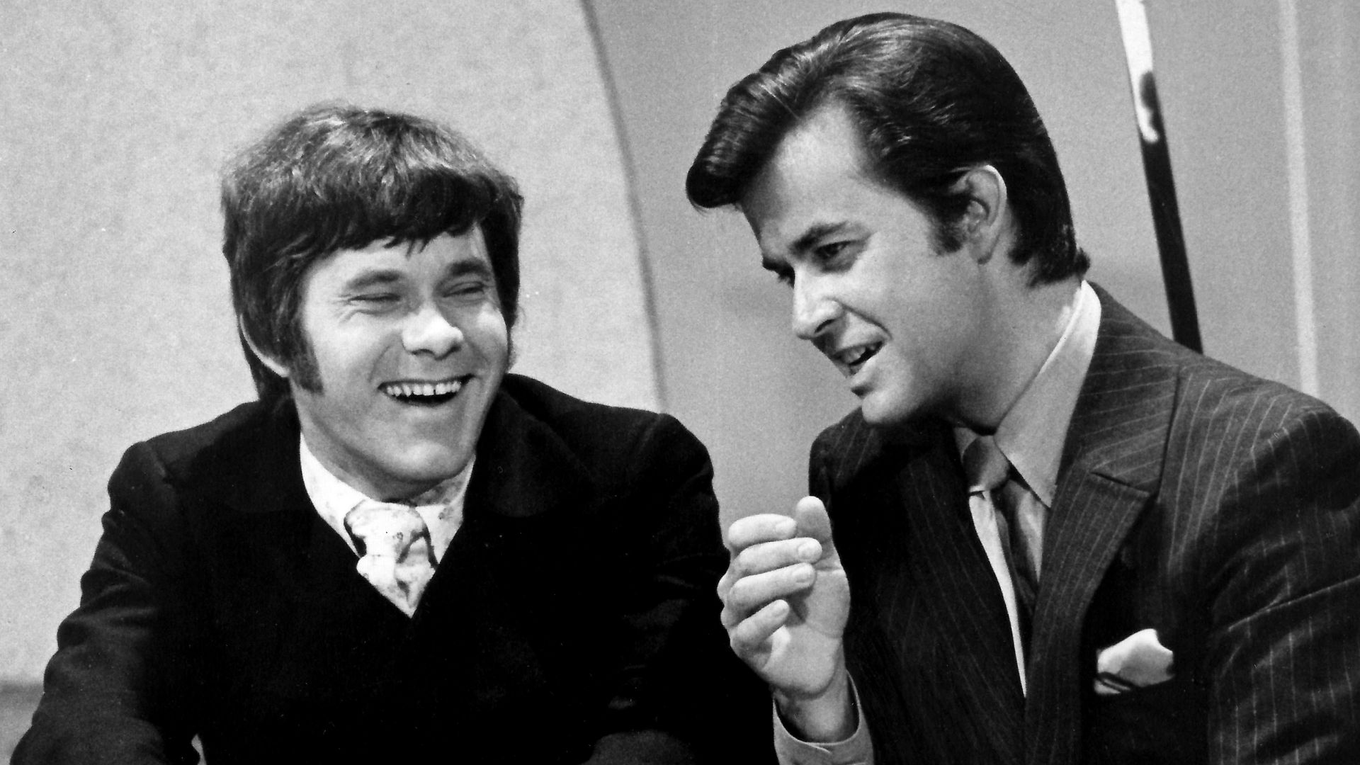 File:Oliver and Dick Clark on American Bandstand 1969.jpg