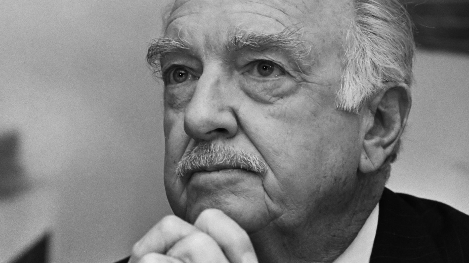 File:Walter Cronkite (1985).jpg