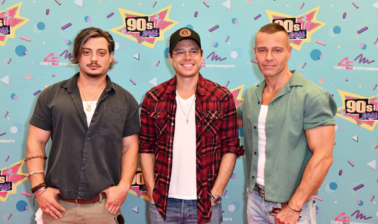 (L-R) Andrew Lawrence, Matthew Lawrence and Joey Lawrence attend the That's 4 Entertainment's 90s Con at Ocean Center on September 13, 2024 in Daytona Beach, Florida.