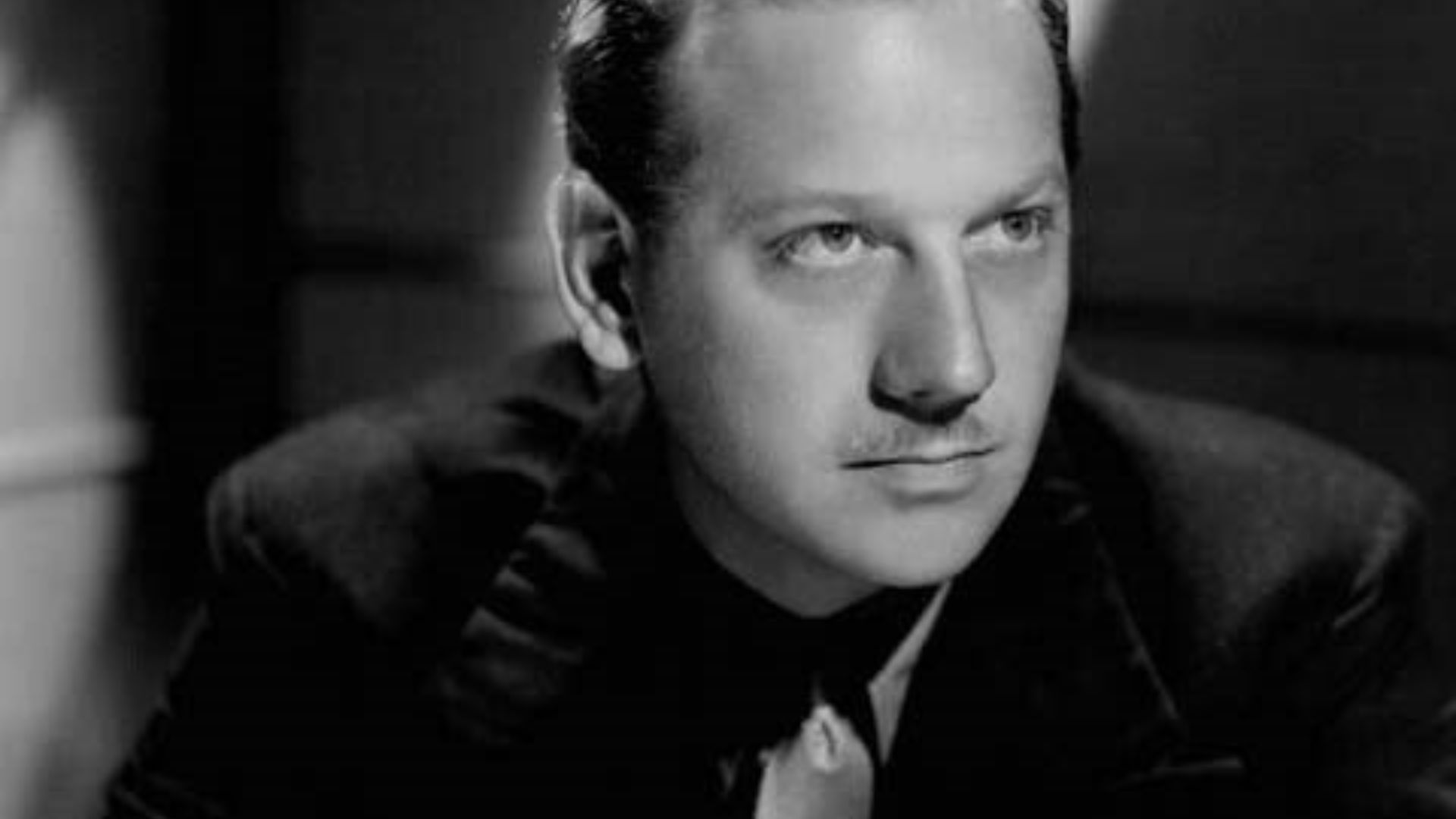 File:Melvyn Douglas in the 1930s - press photograph.jpg