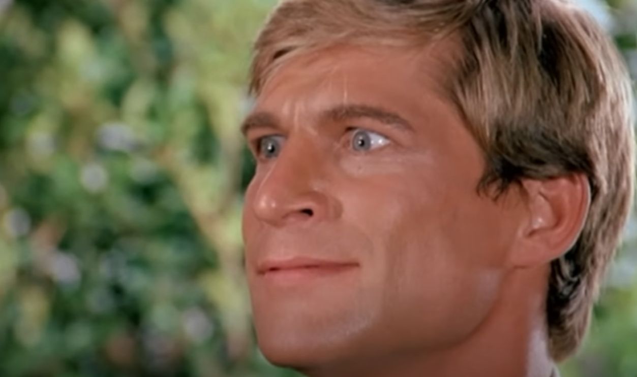 Screenshot from Manimal (1983)