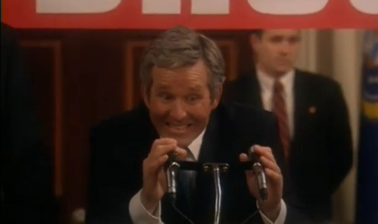 Screenshot from That’s My Bush! (2001)