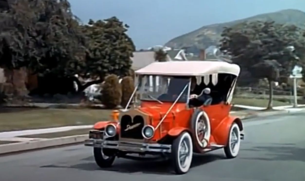 Screenshot from My Mother the Car (1965–1966)