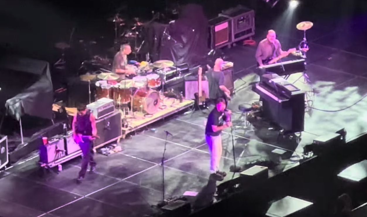 “Hang Me Up To Dry” – Cold War Kids