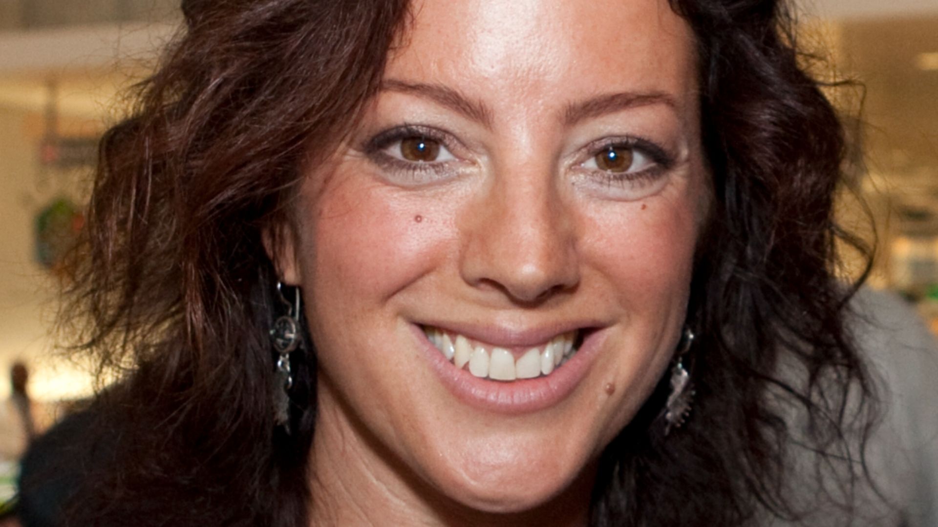 File:Sarah McLachlan 29 July 2010.jpg