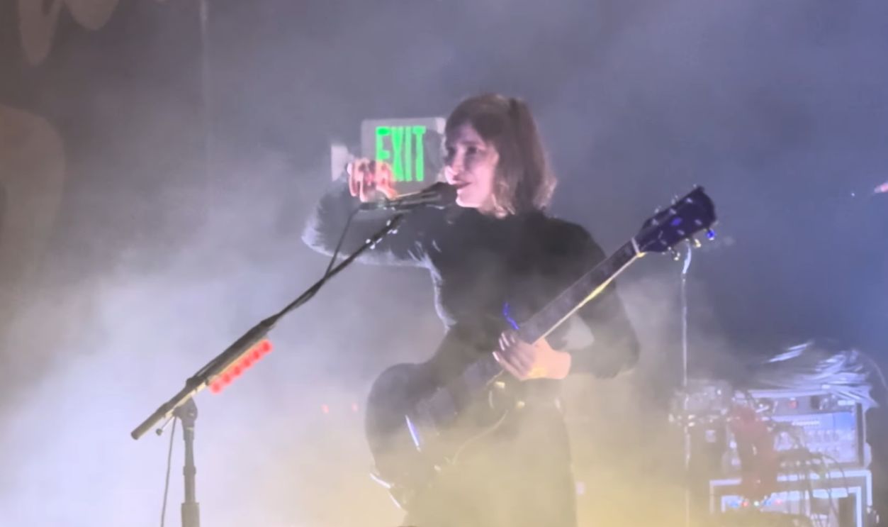 “Slow Song” – Sleater-Kinney