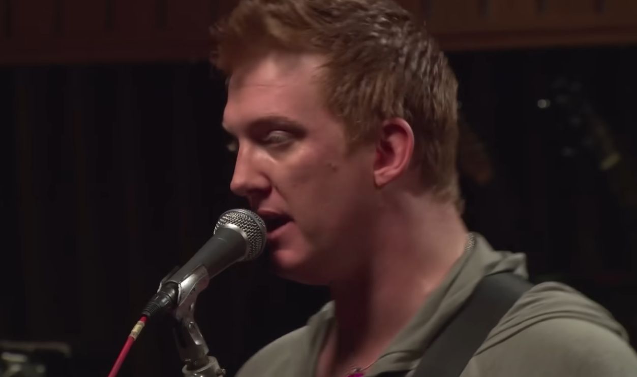 “Mexicola” – Queens Of The Stone Age