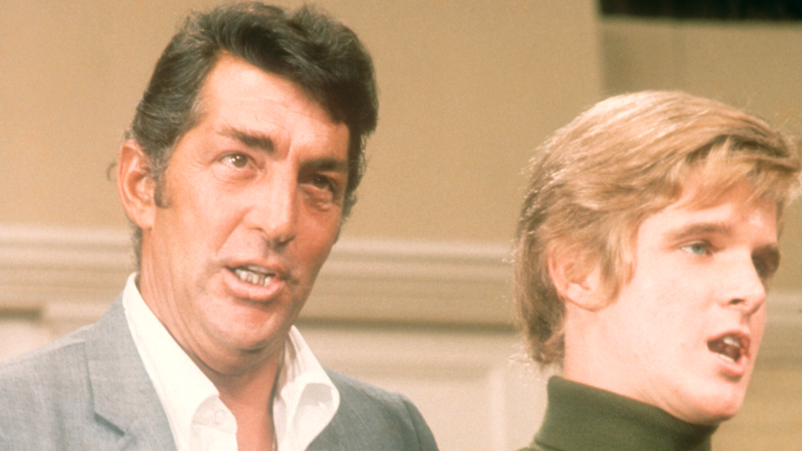 Dean Martin with his son Dean Paul Martin singing