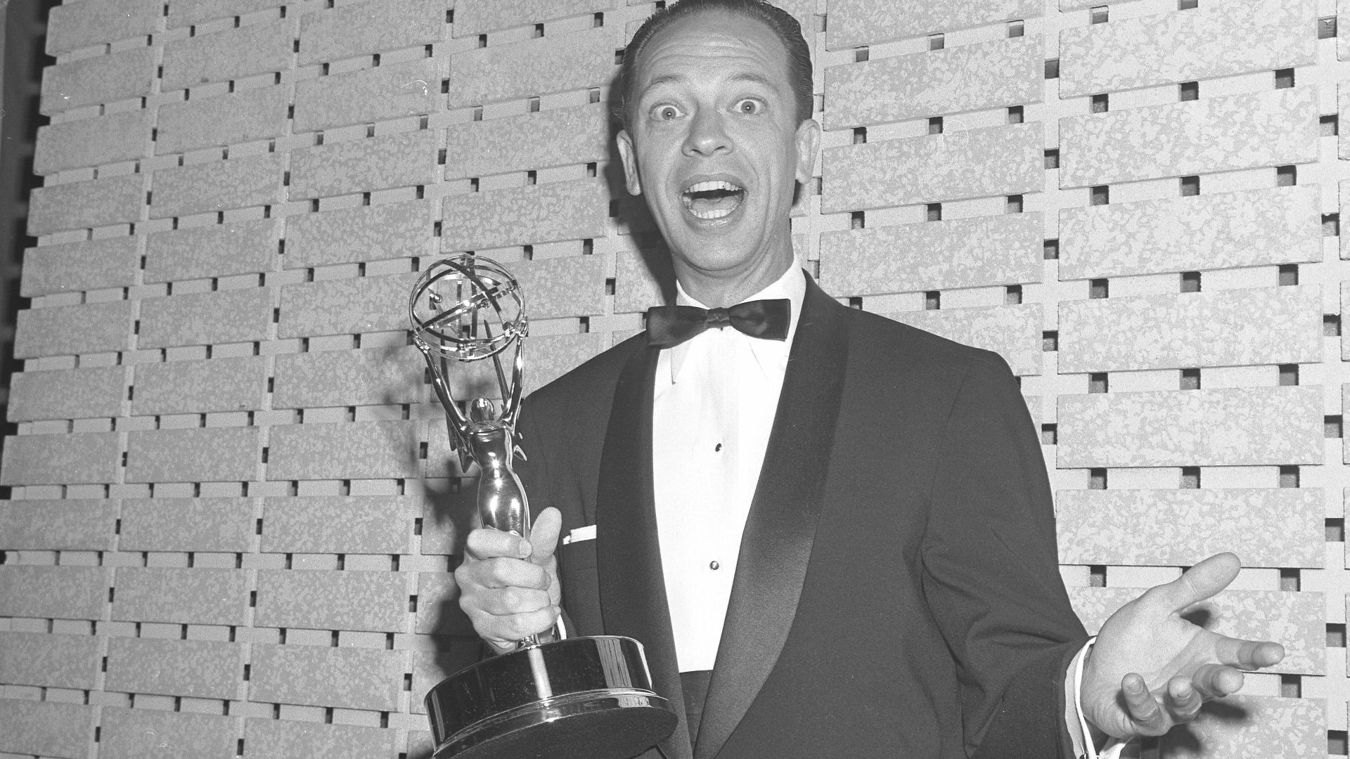 File:Don Knotts Emmy 1961.jpg