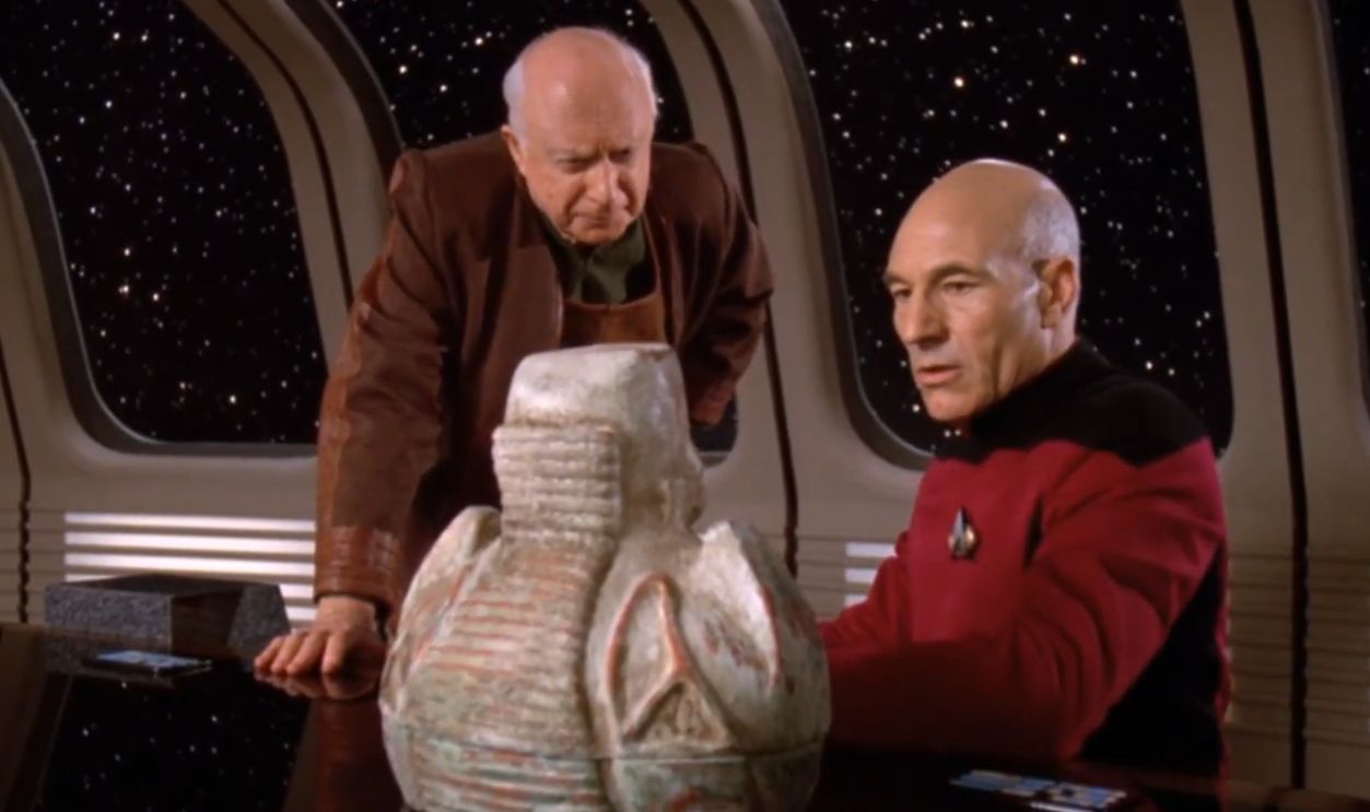 Screenshot from Star Trek: The Next Generation (1987–1994)