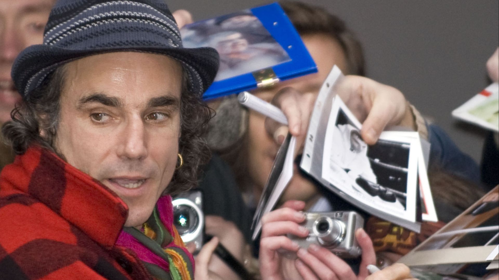 File:Daniel Day-Lewis (Berlin Film Festival 2008) 2.jpg