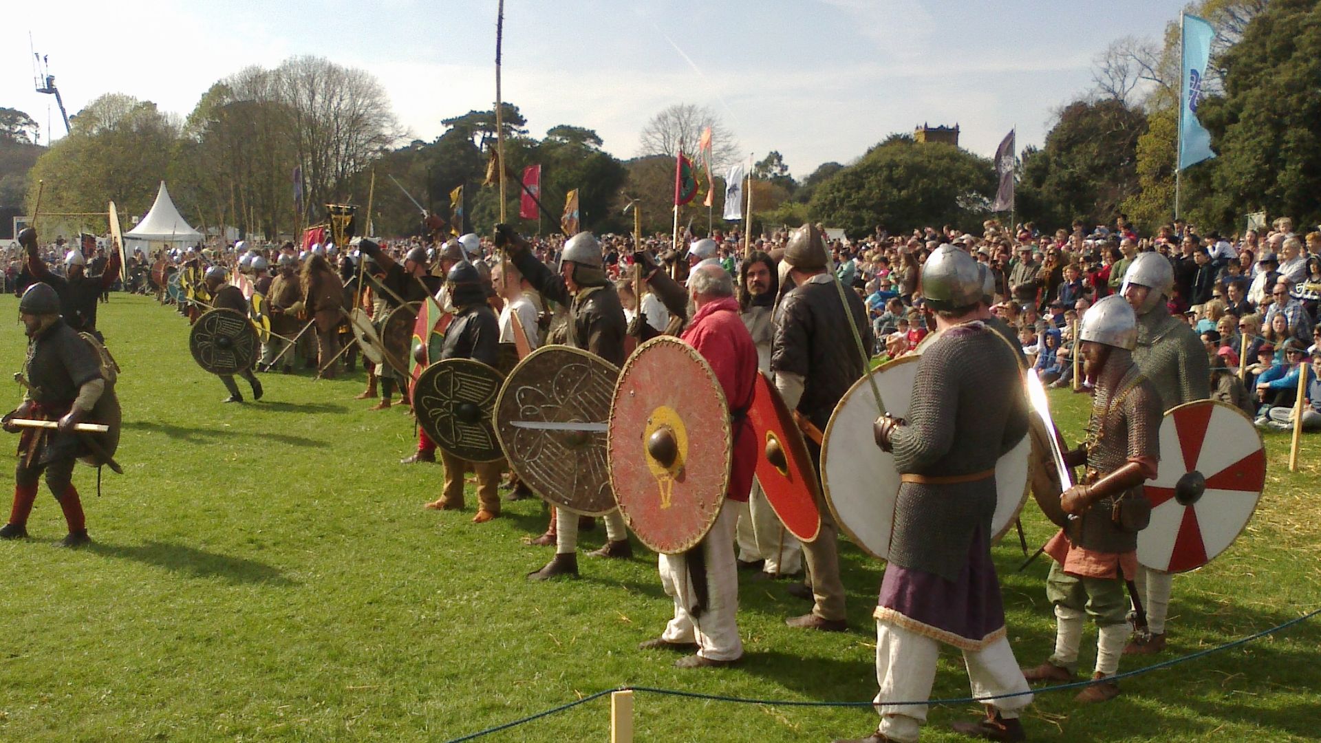 File:Vikings at Clontarf re-enactment.png