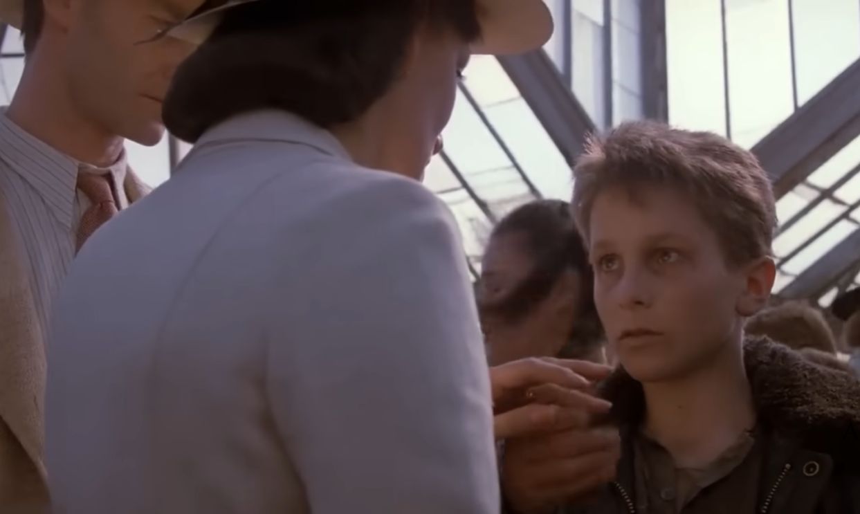 Screenshot from Empire of the Sun (1987)