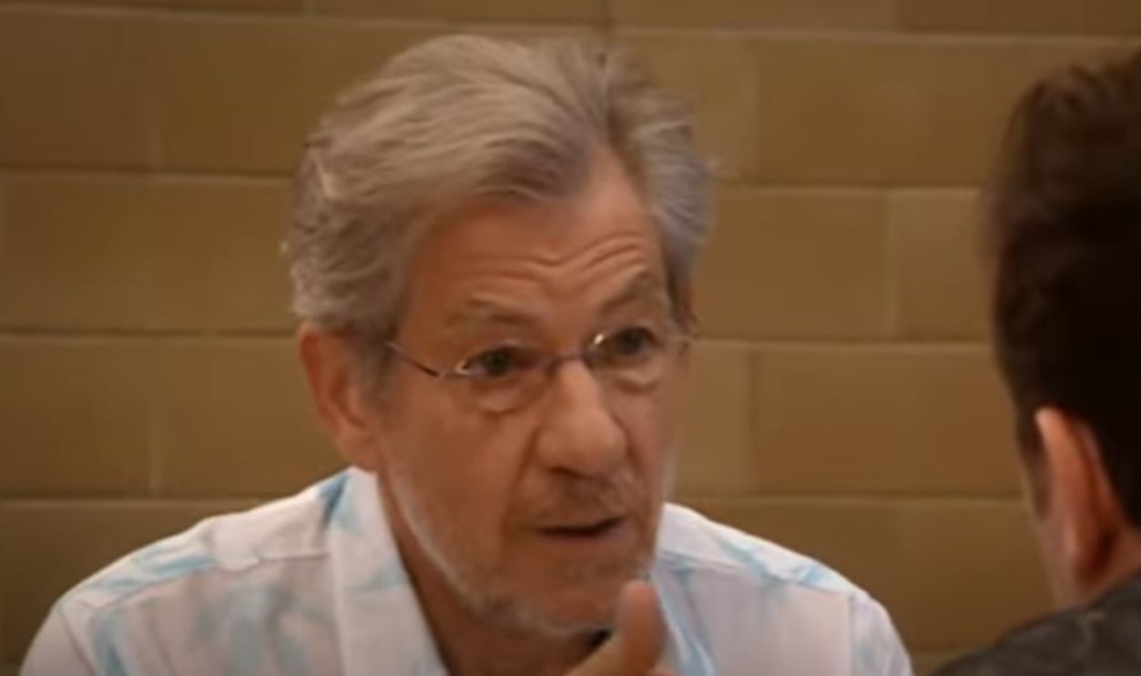 Screenshot from Extras (2005)