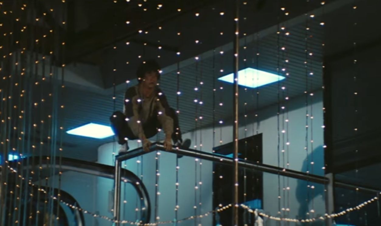 Screenshot from Police Story (1985)